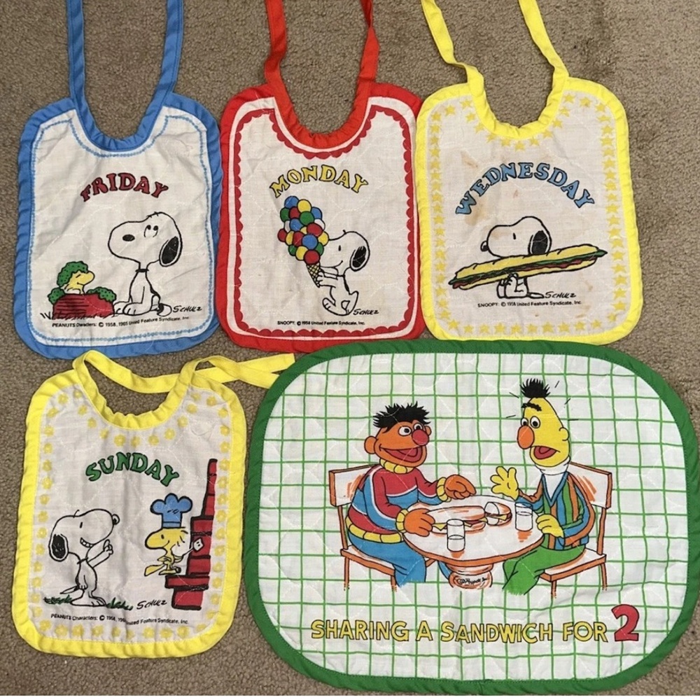 Vintage 60s Snoopy Days‎ Of The Week Bibs & Sesame Street Place Mat